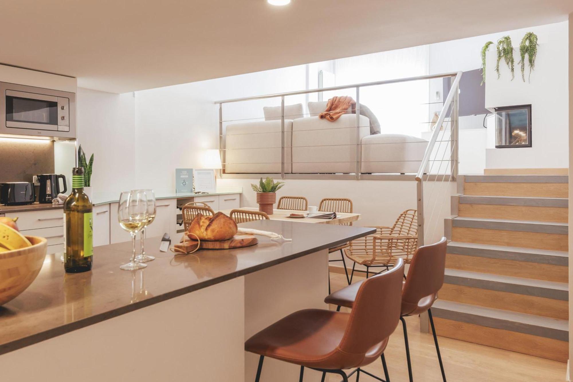 Bravissimo Hortes, 3-Bedroom Centre Apartment Χιρόνα Εξωτερικό φωτογραφία