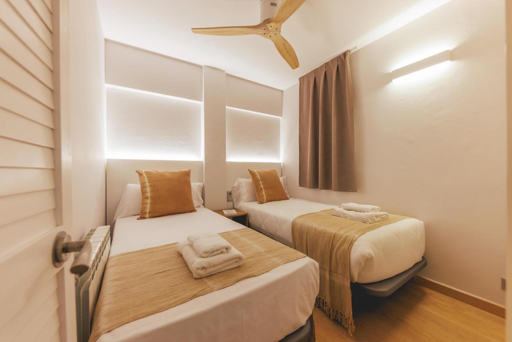 Bravissimo Hortes, 3-Bedroom Centre Apartment Χιρόνα Εξωτερικό φωτογραφία