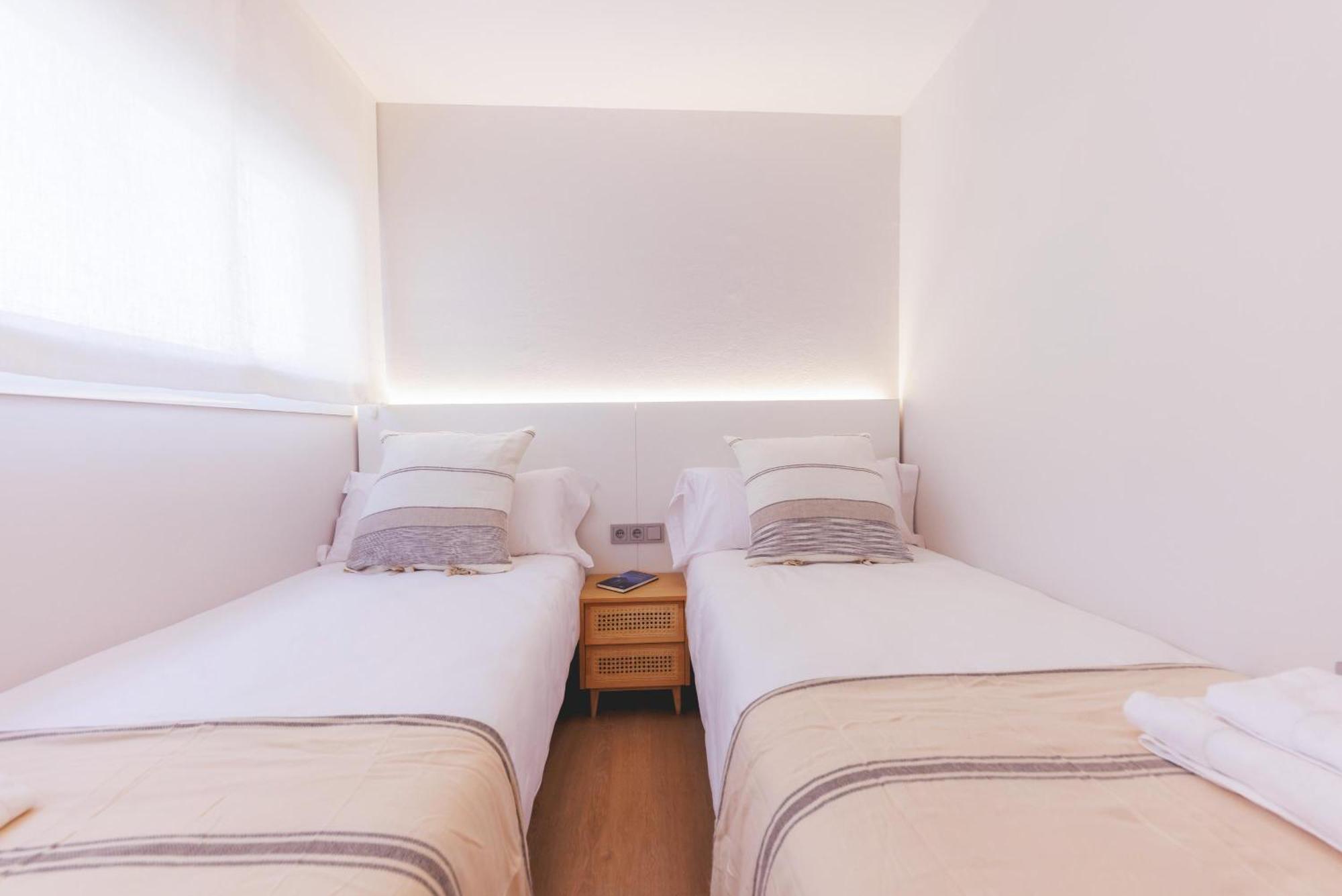 Bravissimo Hortes, 3-Bedroom Centre Apartment Χιρόνα Εξωτερικό φωτογραφία