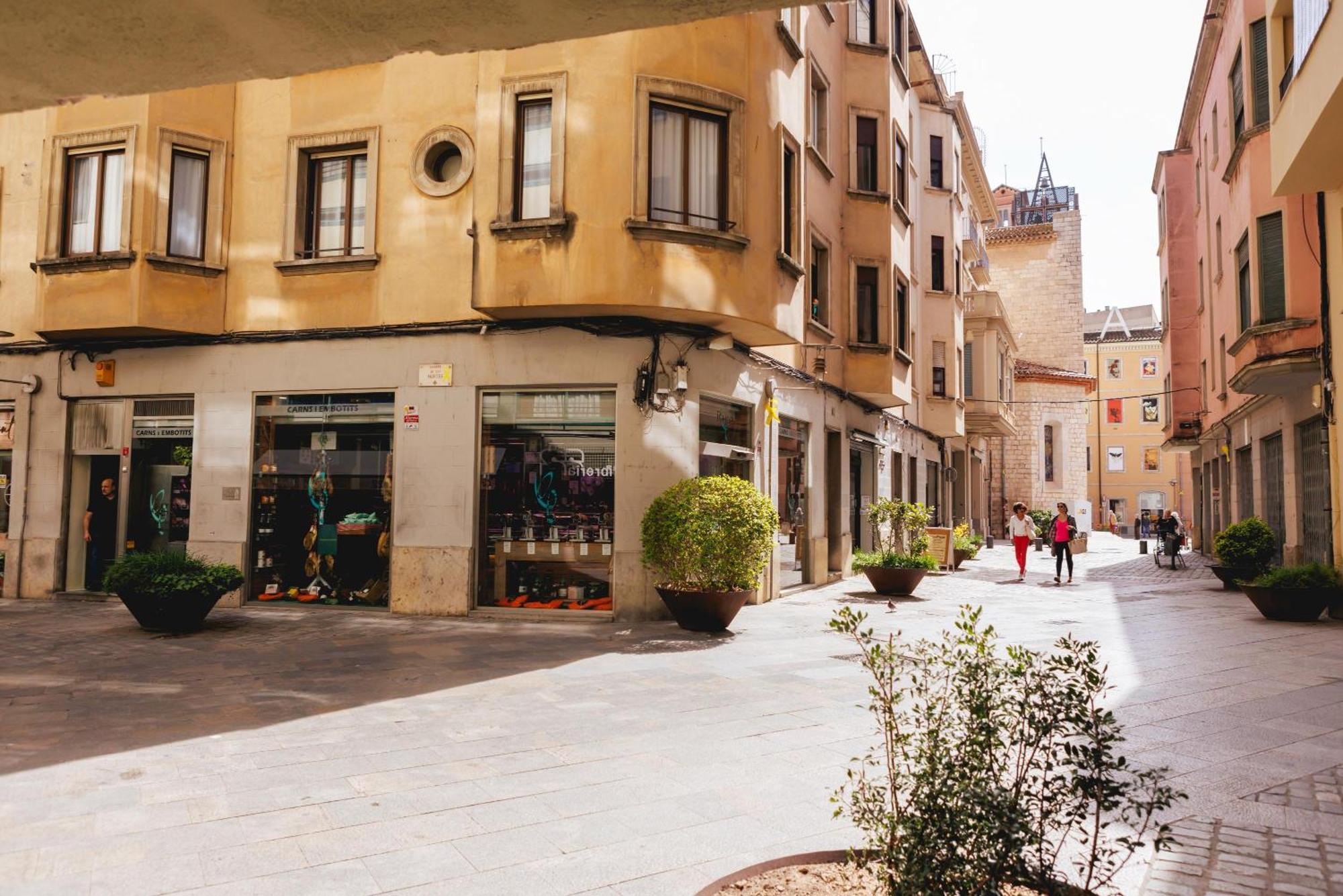 Bravissimo Hortes, 3-Bedroom Centre Apartment Χιρόνα Εξωτερικό φωτογραφία